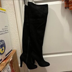 Elegant Black Women's Knee-High Boots